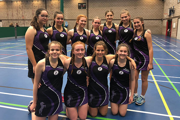 Thoroughbreds Under 16